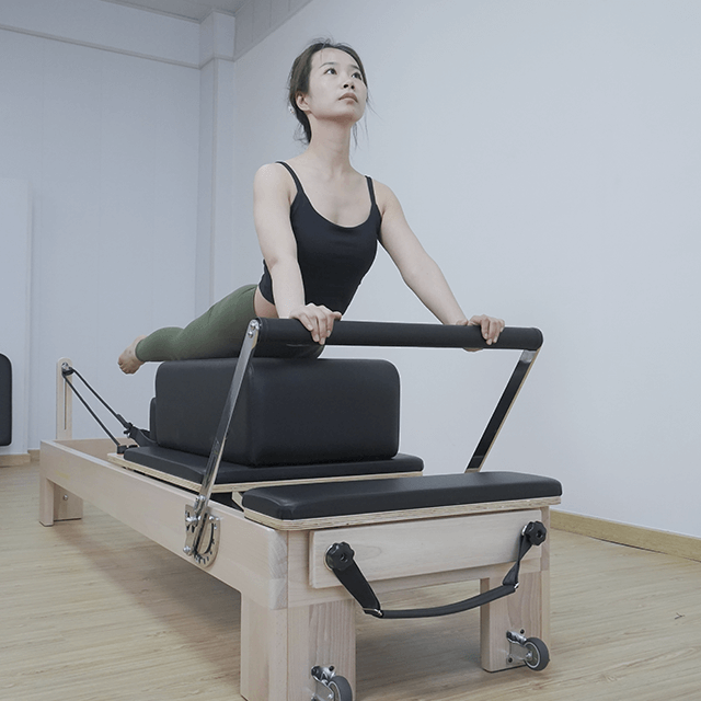 Chất lượng tốt Đào tạo cốt lõi Yoga Maple Wood Máy cải cách Pilates cổ điển Máy cải cách Pilates