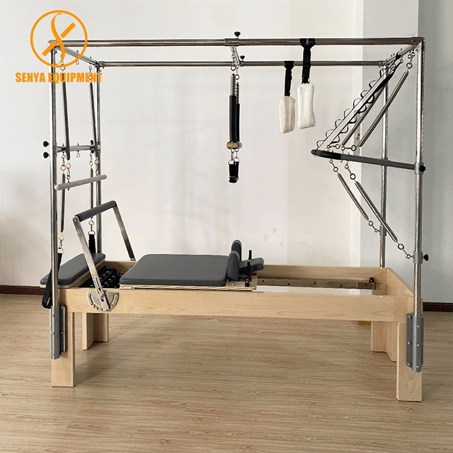 Cadillac gỗ với Reformer Pilates Reformer với Full Tower để tập luyện trong studio